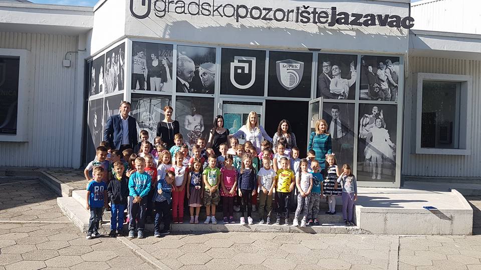 32491009_1973048439652385_7391775820362022912_n